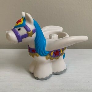 Fisher-Price Little People Pegasus Figure Lil’ Kingdom Castle 2005